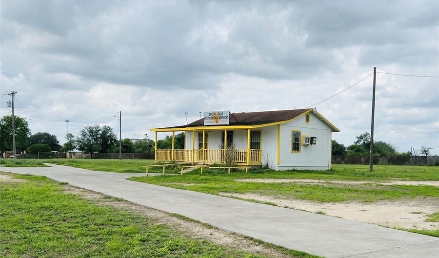 525 S Aransas St, Alice, TX 78332 - 0 Beds, 0 Bath