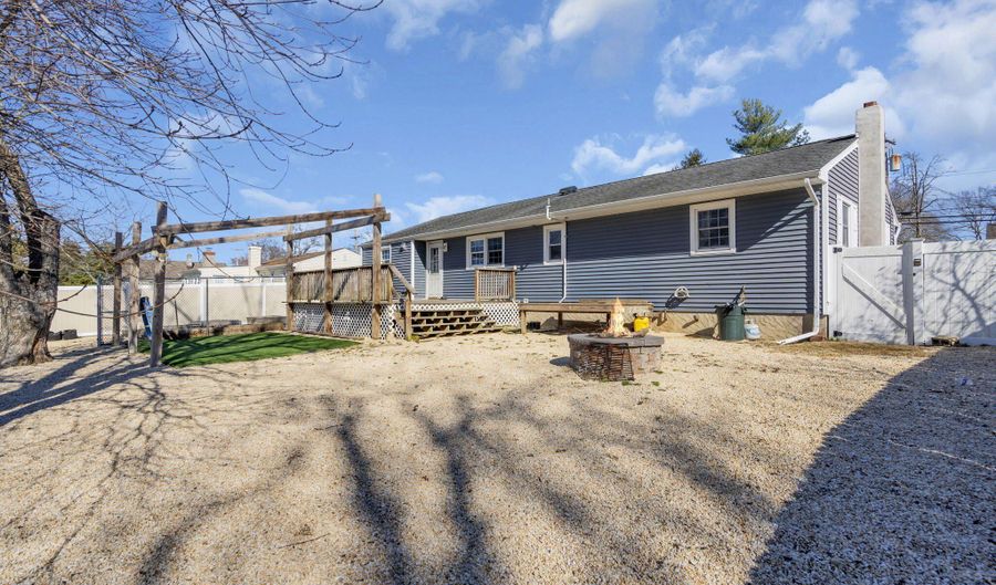 916 Beachwood Blvd, Beachwood, NJ 08722 - 3 Beds, 2 Bath