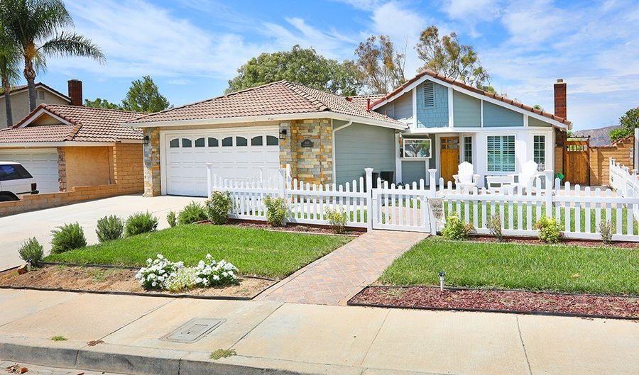 8491 E Frostwood St, Anaheim, CA 92808 - 3 Beds, 2 Bath