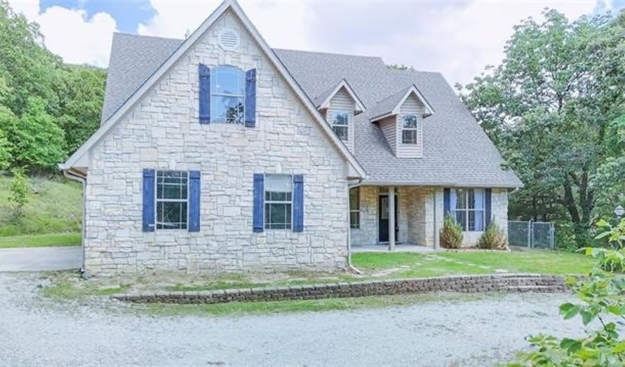 17290 County Road 3548, Ada, OK 74820 - 5 Beds, 3 Bath