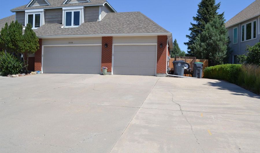 3006 THOMAS Rd, Cheyenne, WY 82009 - 4 Beds, 4 Bath