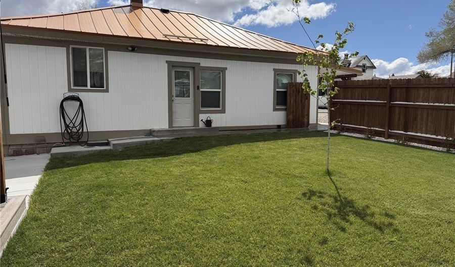 949 Avenue H, Ely, NV 89301 - 2 Beds, 2 Bath