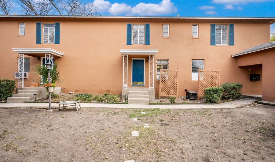 111 GRANDVIEW Pl, Alamo Heights, TX 78209 - 2 Beds, 1 Bath