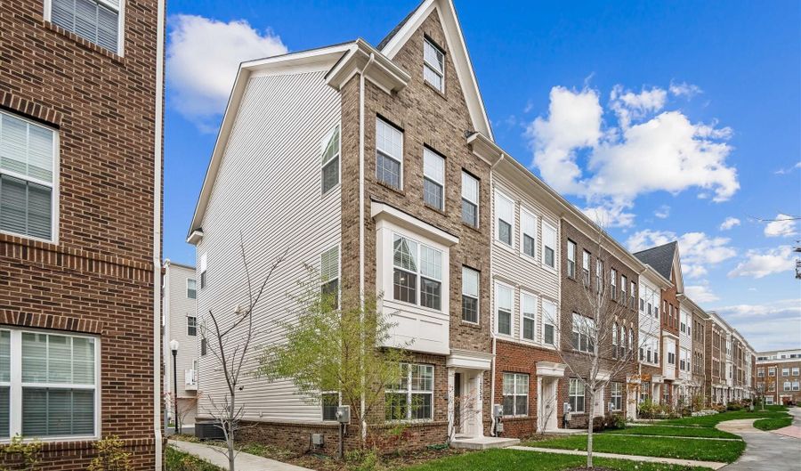 12532 ADOBE Aly, Beltsville, MD 20705 - 3 Beds, 4 Bath