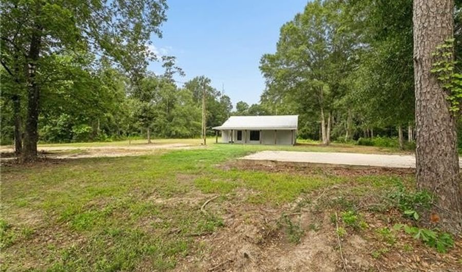 15179 RUFUS THOMAS Rd, Bogalusa, LA 70427 - 3 Beds, 3 Bath