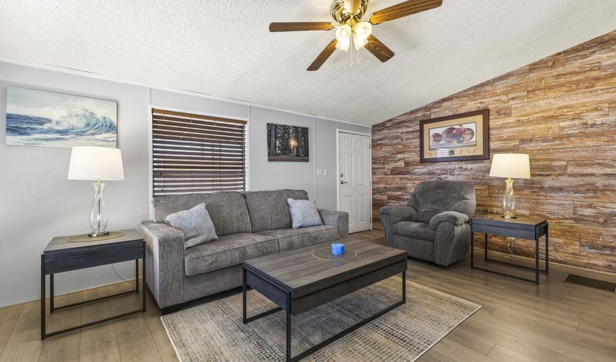 1280 N Ironwood Dr 6, Apache Junction, AZ 85120 - 2 Beds, 2 Bath
