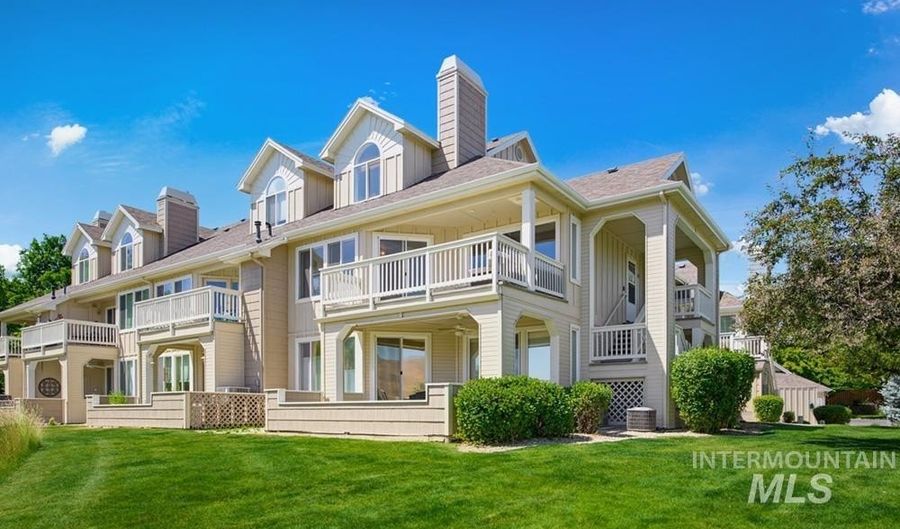 5170 S Surprise Way Apt 202, Boise, ID 83716 - 2 Beds, 2 Bath