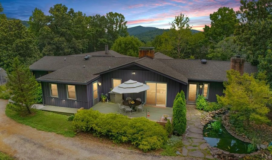 2288 Lexington Tpke, Amherst, VA 24521 - 3 Beds, 5 Bath