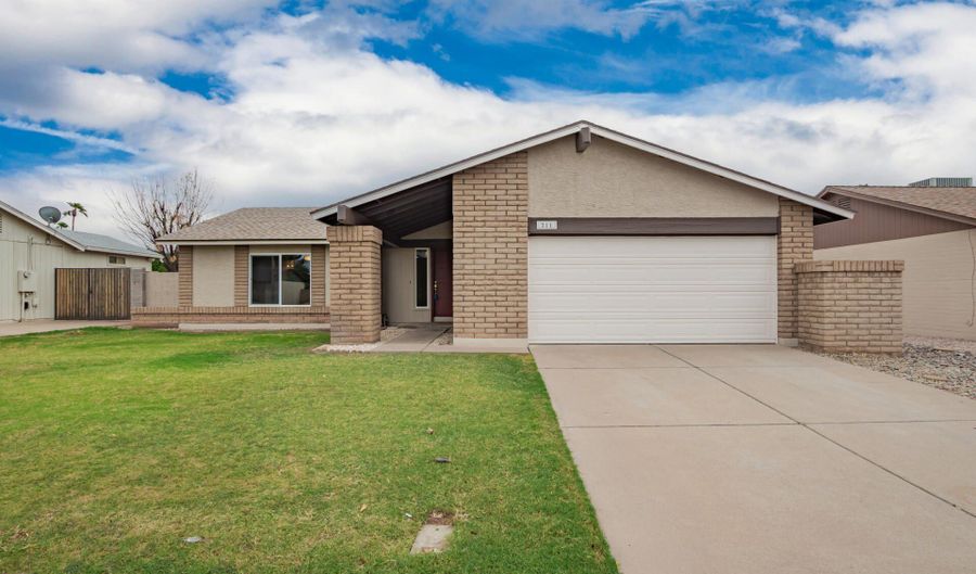 711 W STRAFORD Dr, Chandler, AZ 85225 - 3 Beds, 2 Bath