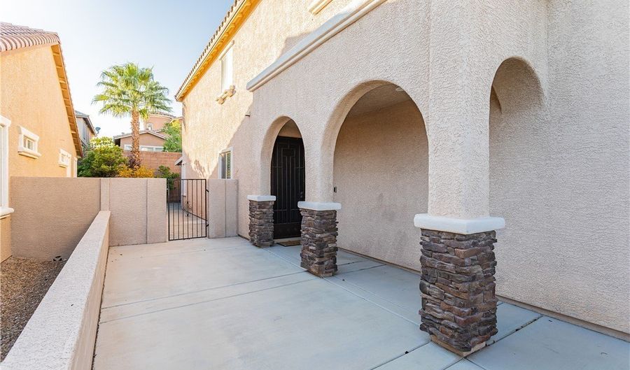 1041 Chestnut Chase St, Las Vegas, NV 89138 - 3 Beds, 3 Bath