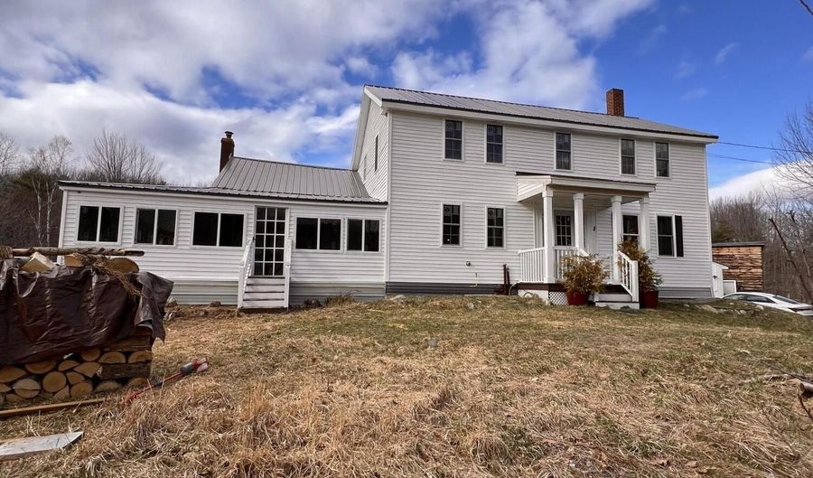 8 Graffam Rd, Baldwin, ME 04091 - 3 Beds, 1 Bath