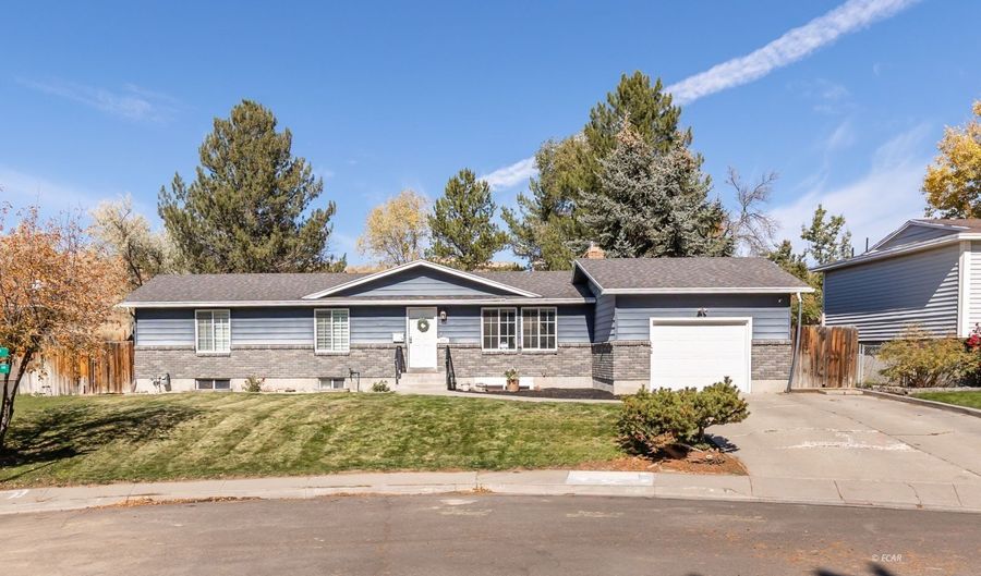 998 Northside Dr, Elko, NV 89801 - 5 Beds, 3 Bath