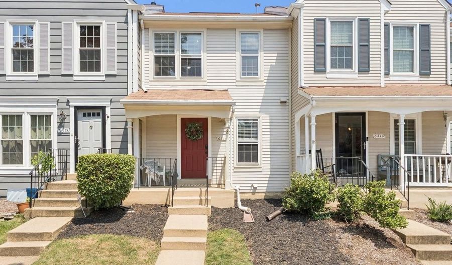 6316 CHIMNEY WOOD Ct, Alexandria, VA 22306 - 2 Beds, 4 Bath