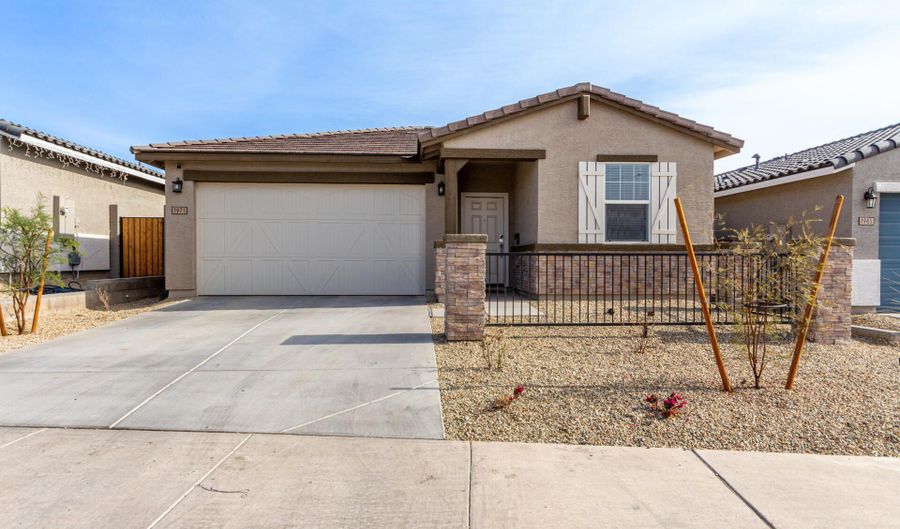 1971 S 241ST Dr, Buckeye, AZ 85326 - 4 Beds, 3 Bath