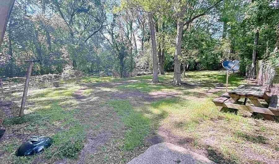 4767 Bawell St, Baton Rouge, LA 70808 - 2 Beds, 1 Bath