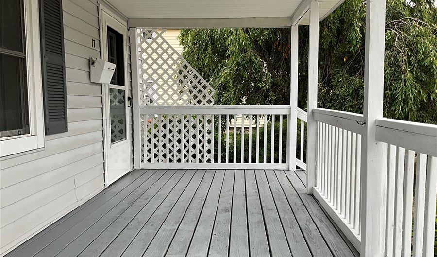 17 Caroline St, Albion, NY 14411 - 4 Beds, 1 Bath