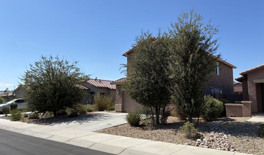 19926 W MONROE St, Buckeye, AZ 85326 - 4 Beds, 3 Bath