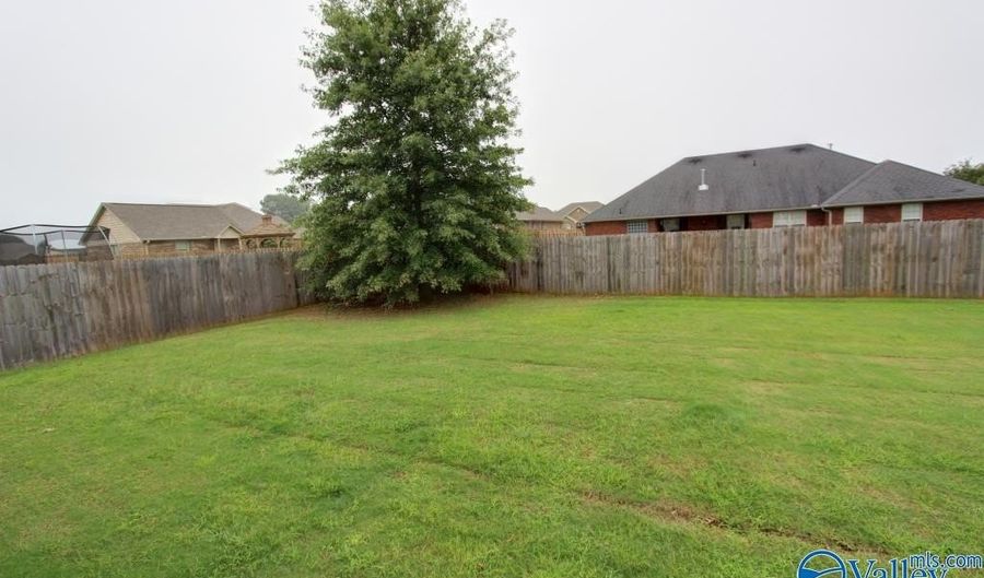 16874 Raspberry Ln, Athens, AL 35613 - 4 Beds, 3 Bath