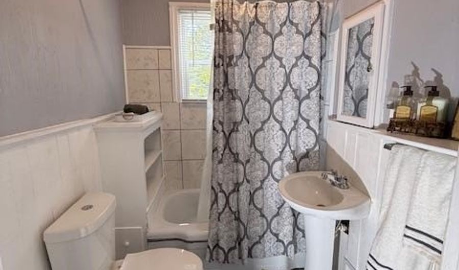 2469 Oak Level Rd, Bassett, VA 24055 - 4 Beds, 2 Bath