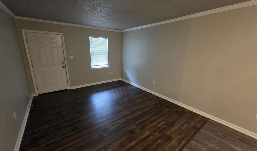 305 S Border St, Benton, AR 72015 - 2 Beds, 1 Bath