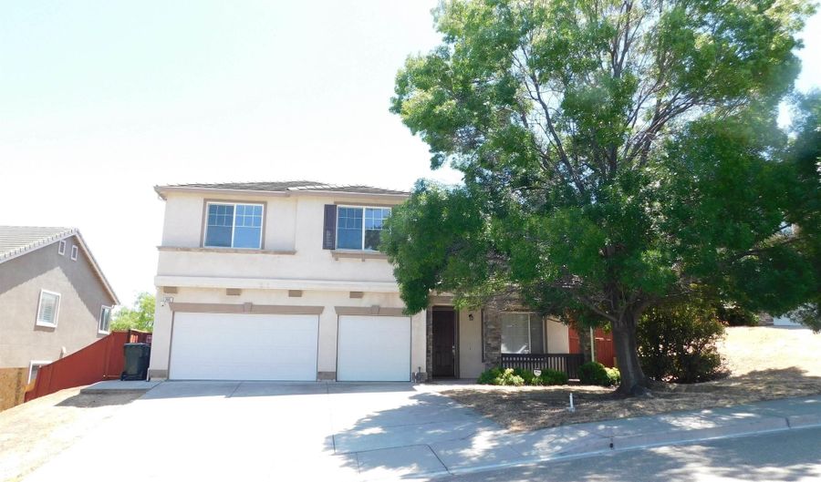 3915 Hummingbird Dr, Antioch, CA 94509 - 5 Beds, 3 Bath