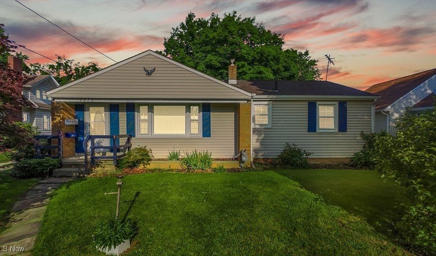 1539 Parkway Blvd, Alliance, OH 44601 - 2 Beds, 2 Bath