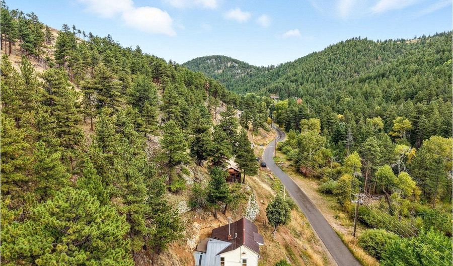 6112 Fourmile Canyon Dr, Boulder, CO 80302 - 1 Beds, 2 Bath