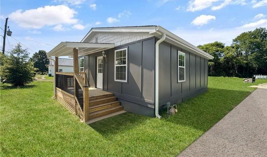 153 Martin Luther King Dr, Adairsville, GA 30103 - 2 Beds, 2 Bath
