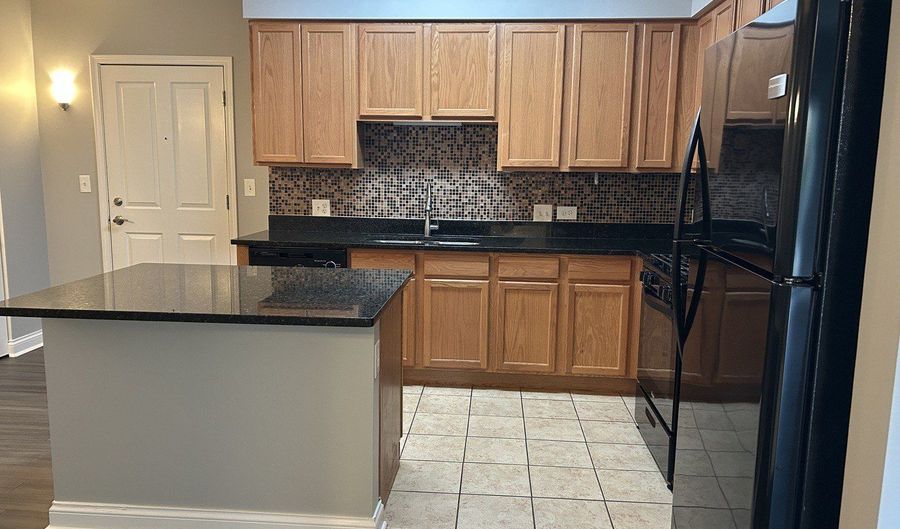 3420 N Old Arlington Heights Rd 209, Arlington Heights, IL 60004 - 2 Beds, 2 Bath