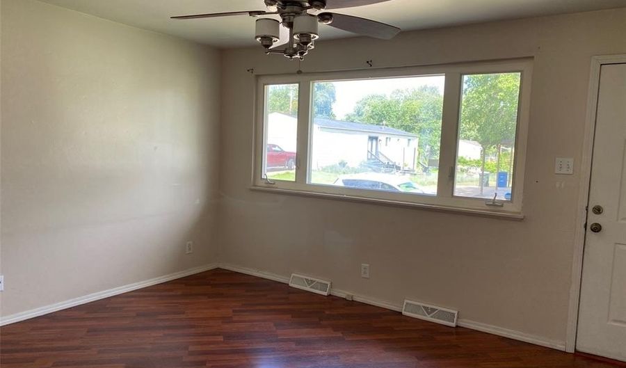 490 Spruce Ct, Arnold, MO 63010 - 3 Beds, 1 Bath