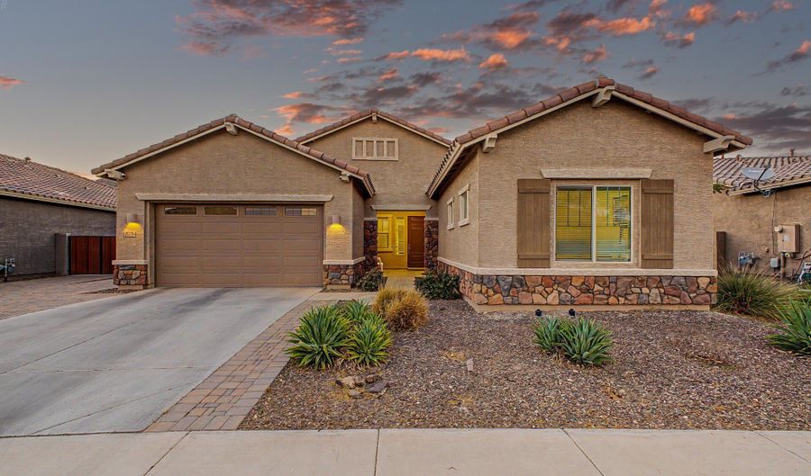 21236 W YALE St, Buckeye, AZ 85396 - 4 Beds, 3 Bath