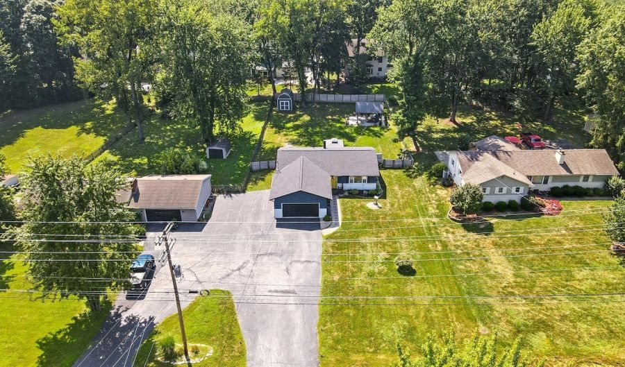4590 E Johnstown Rd, Columbus, OH 43230 - 3 Beds, 2 Bath