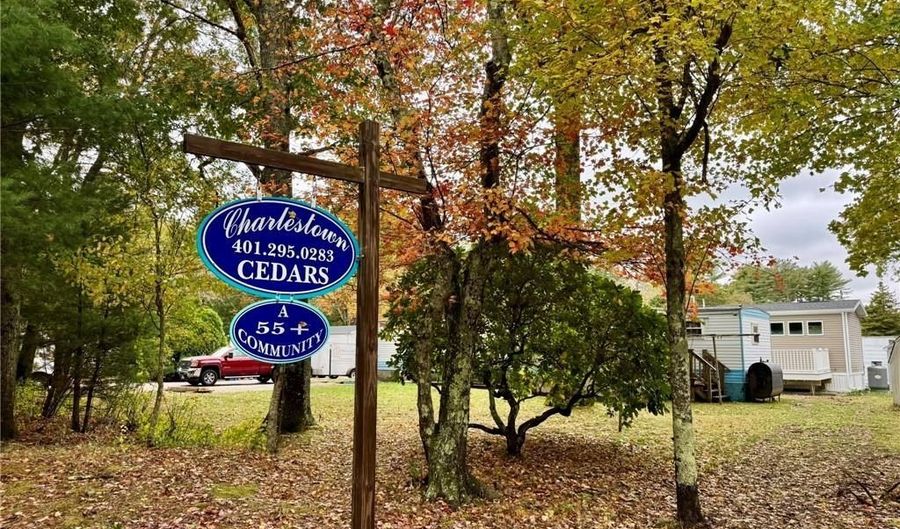 40 Toadstool Knoll Ln, Charlestown, RI 02813 - 2 Beds, 1 Bath