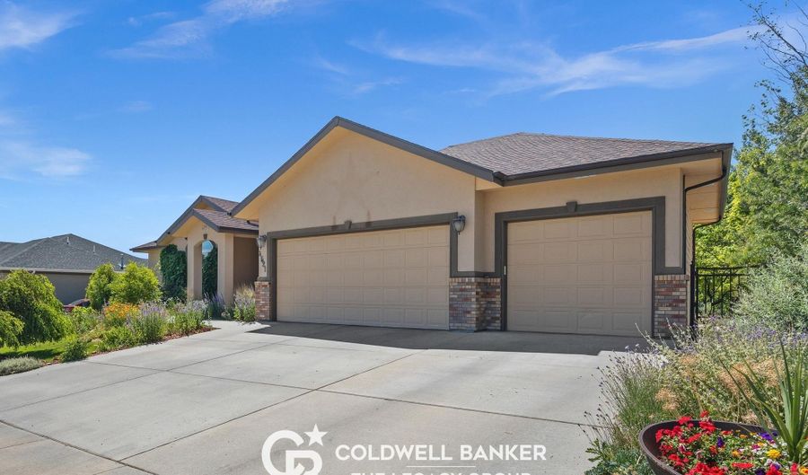 4521 E 22nd, Casper, WY 82609 - 5 Beds, 4 Bath