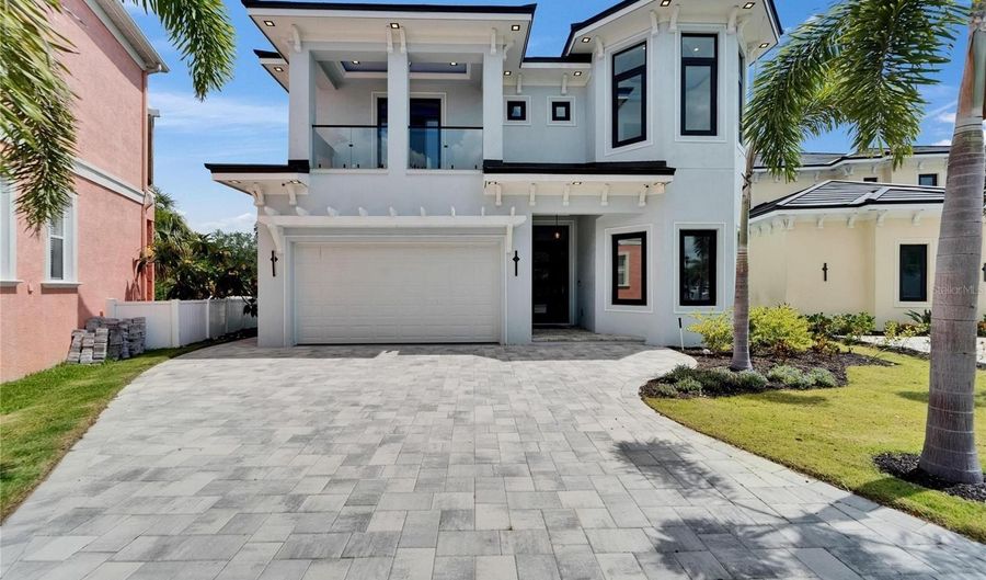 6520 SIMONE SHORES Cir, Apollo Beach, FL 33572 - 5 Beds, 4 Bath