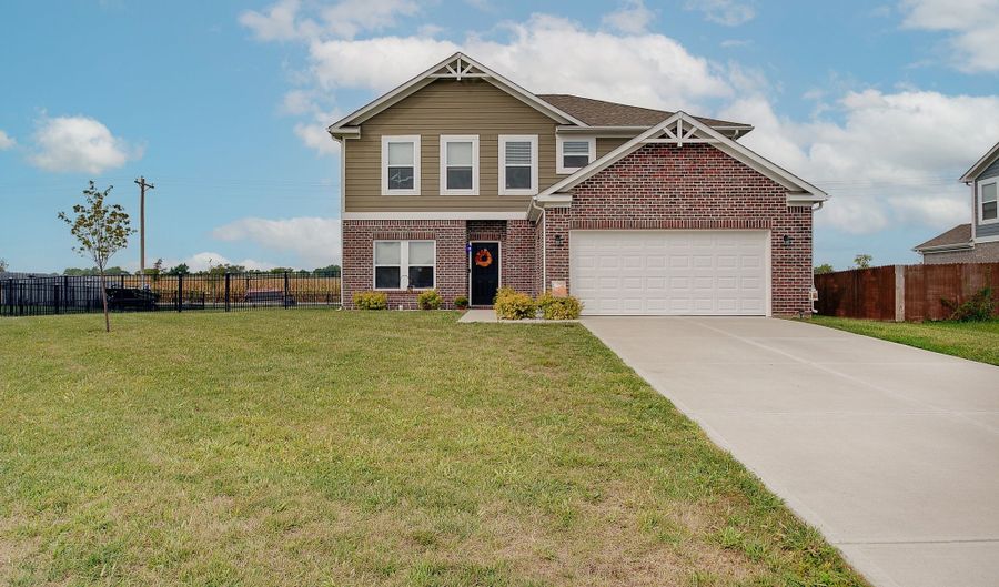 930 Belgium Blvd, Bargersville, IN 46106 - 3 Beds, 3 Bath