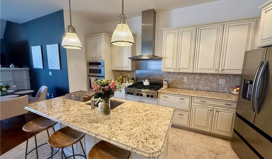 1000 Chapel View Blvd 311, Cranston, RI 02920 - 2 Beds, 2 Bath