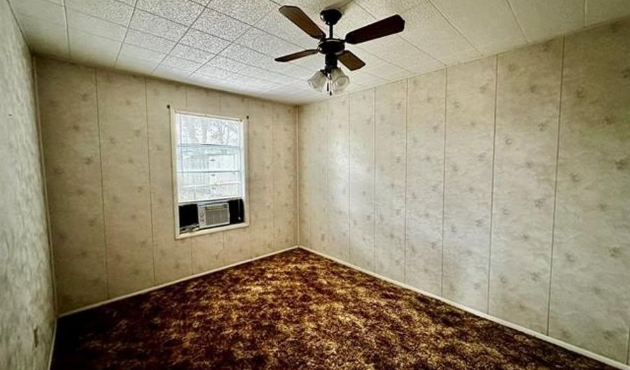 1117 S Oklahoma, Atoka, OK 74525 - 2 Beds, 1 Bath