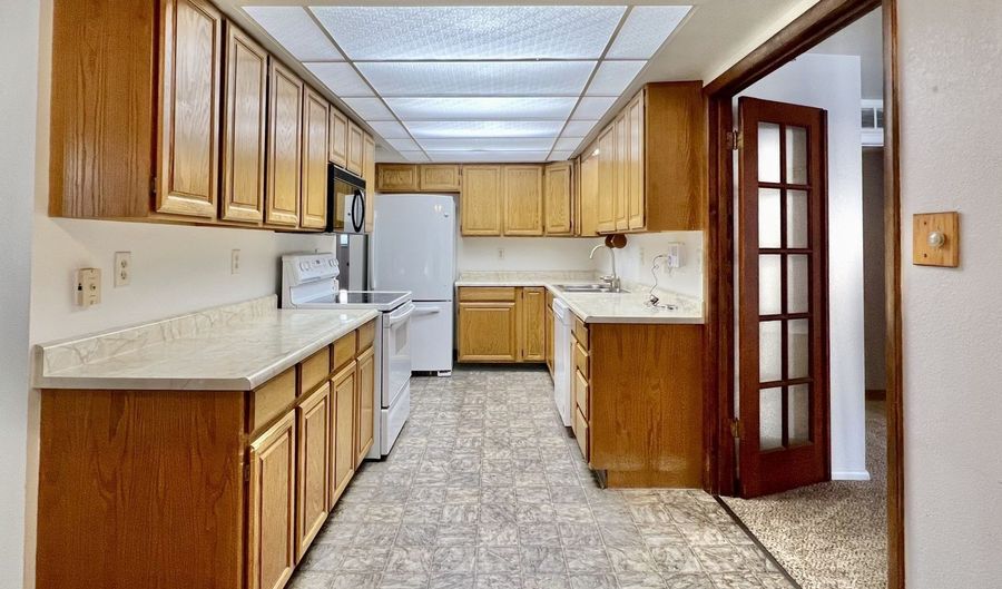 226 Willow St, Elko, NV 89801 - 3 Beds, 2 Bath