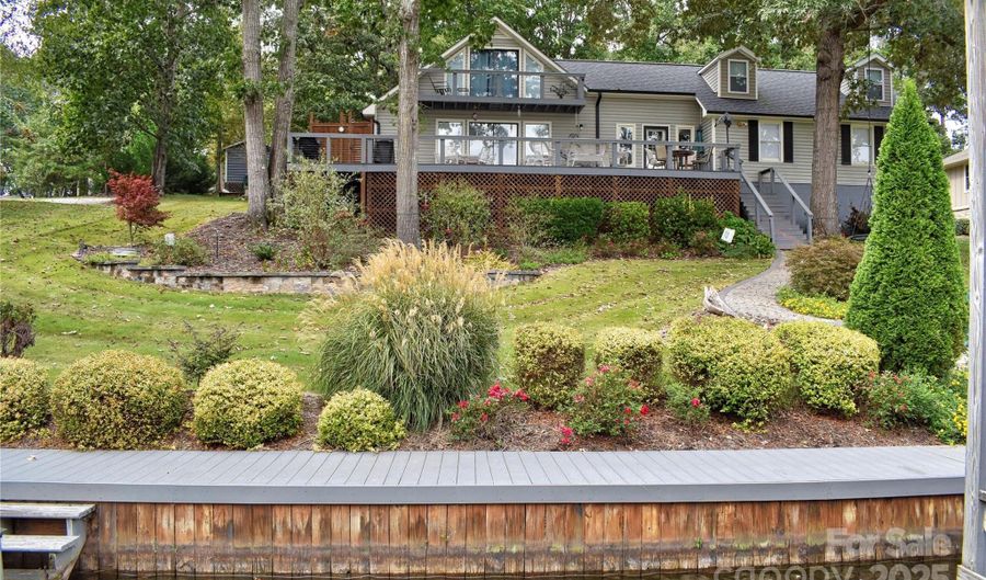 117 Sunrise Pt, Badin Lake, NC 28127 - 4 Beds, 2 Bath