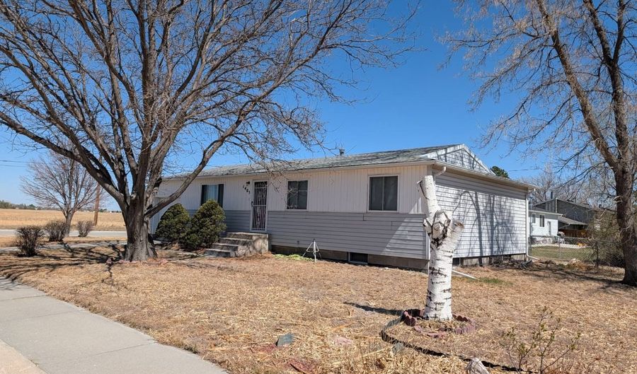 1405 E 3rd St, Alliance, NE 69301 - 3 Beds, 2 Bath