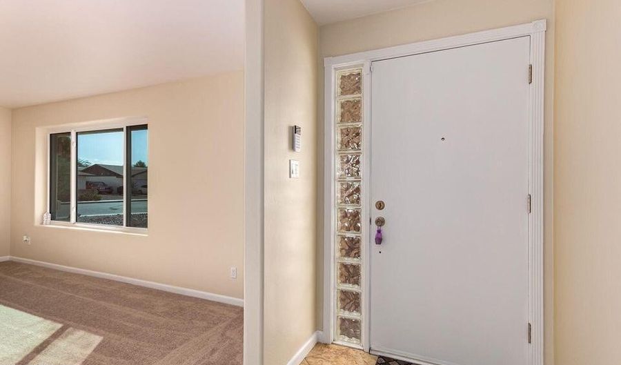 2705 W Summit Pl, Chandler, AZ 85224 - 3 Beds, 2 Bath
