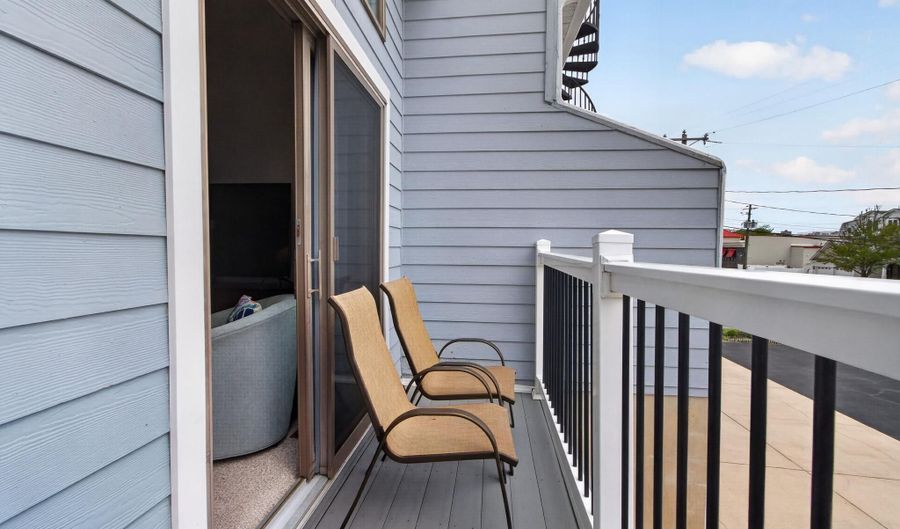109- D READ Ave, Dewey Beach, DE 19971 - 4 Beds, 4 Bath