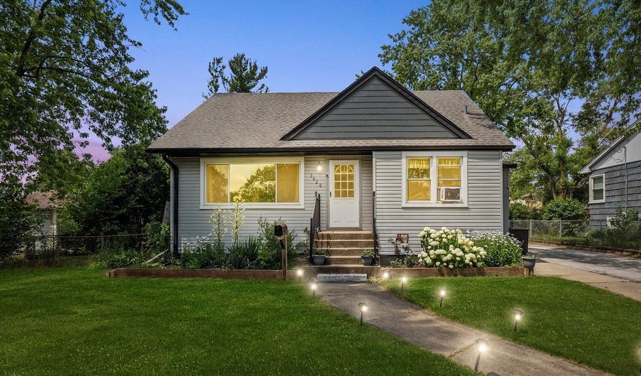 3820 W 117th St, Alsip, IL 60803 - 3 Beds, 1 Bath