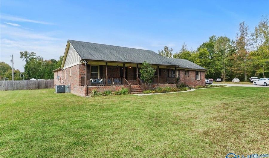 11738 Wall Triana Hwy, Ardmore, AL 35739 - 4 Beds, 3 Bath