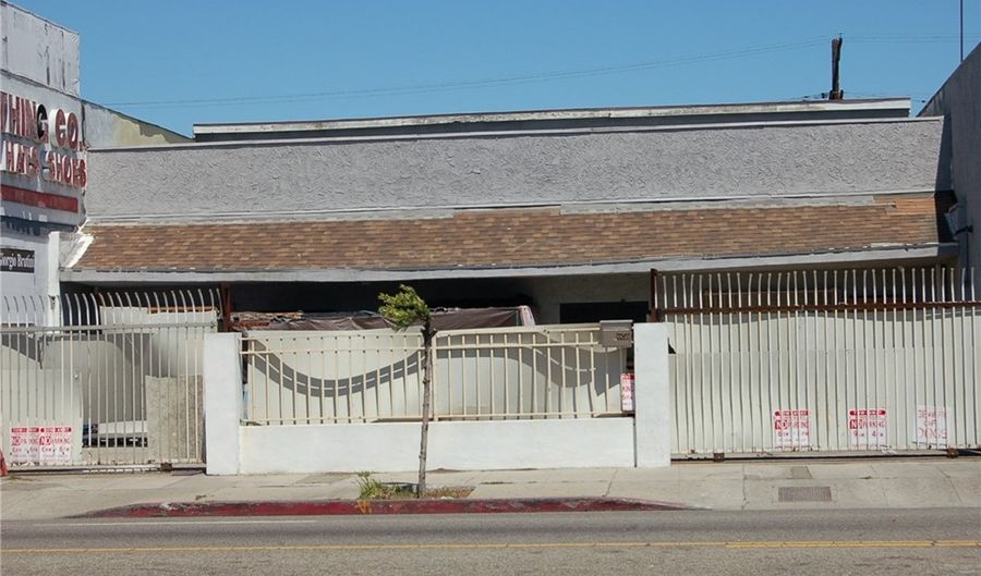 8850 S WESTERN Ave, Los Angeles, CA 90047 - 0 Beds, 0 Bath