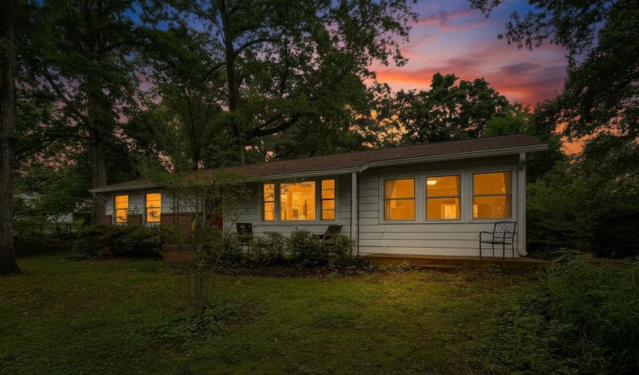 919 BLUE RIDGE Dr, Annapolis, MD 21409 - 3 Beds, 2 Bath