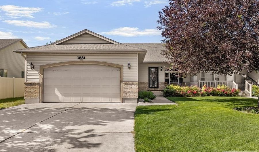 3881 E Clearfield Ln, Ammon, ID 83406 - 4 Beds, 3 Bath