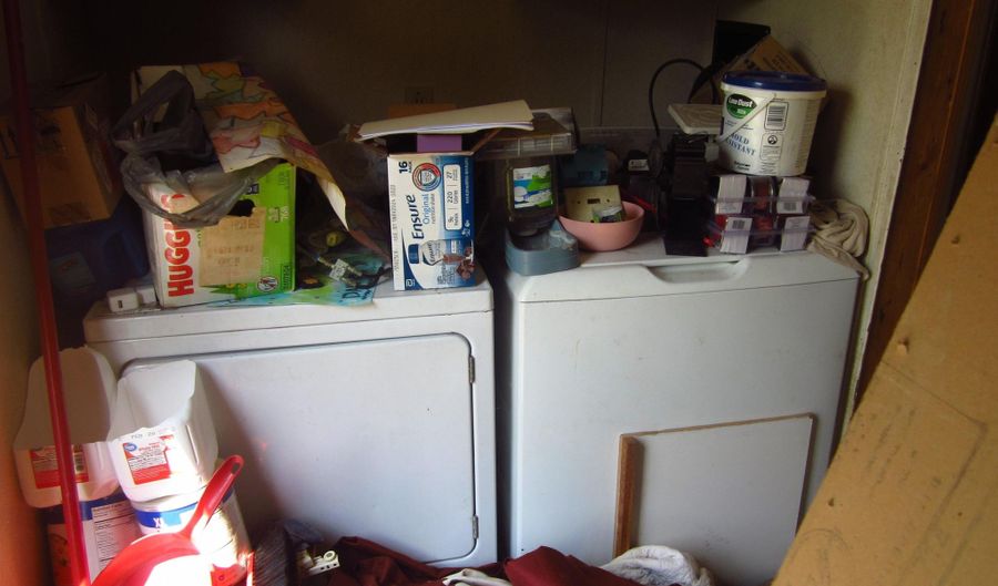 1984 E Marlette, Applegate, MI 48401 - 2 Beds, 2 Bath
