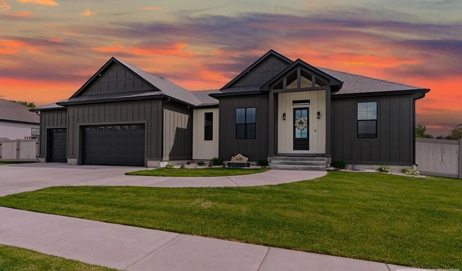 4406 Dry Creek Rd, Ammon, ID 83406 - 5 Beds, 3 Bath